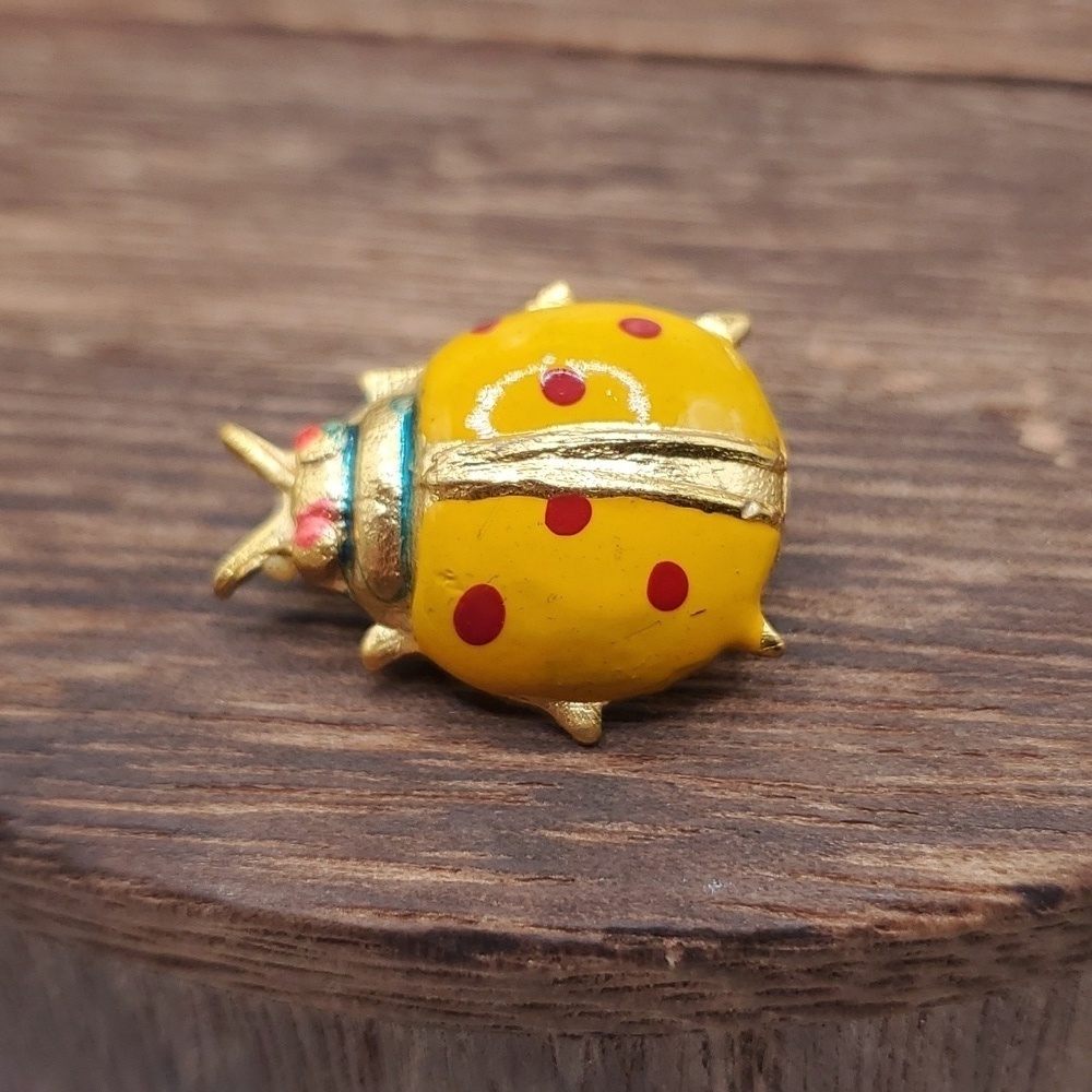 10k B677 little ladybug retro glamor brooch polka dot